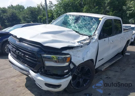 2021 Ram 1500 Big Horn 4X4 6'4 Box z USA, uszkodzony, nr VIN 1C6SRFMT1MN549194